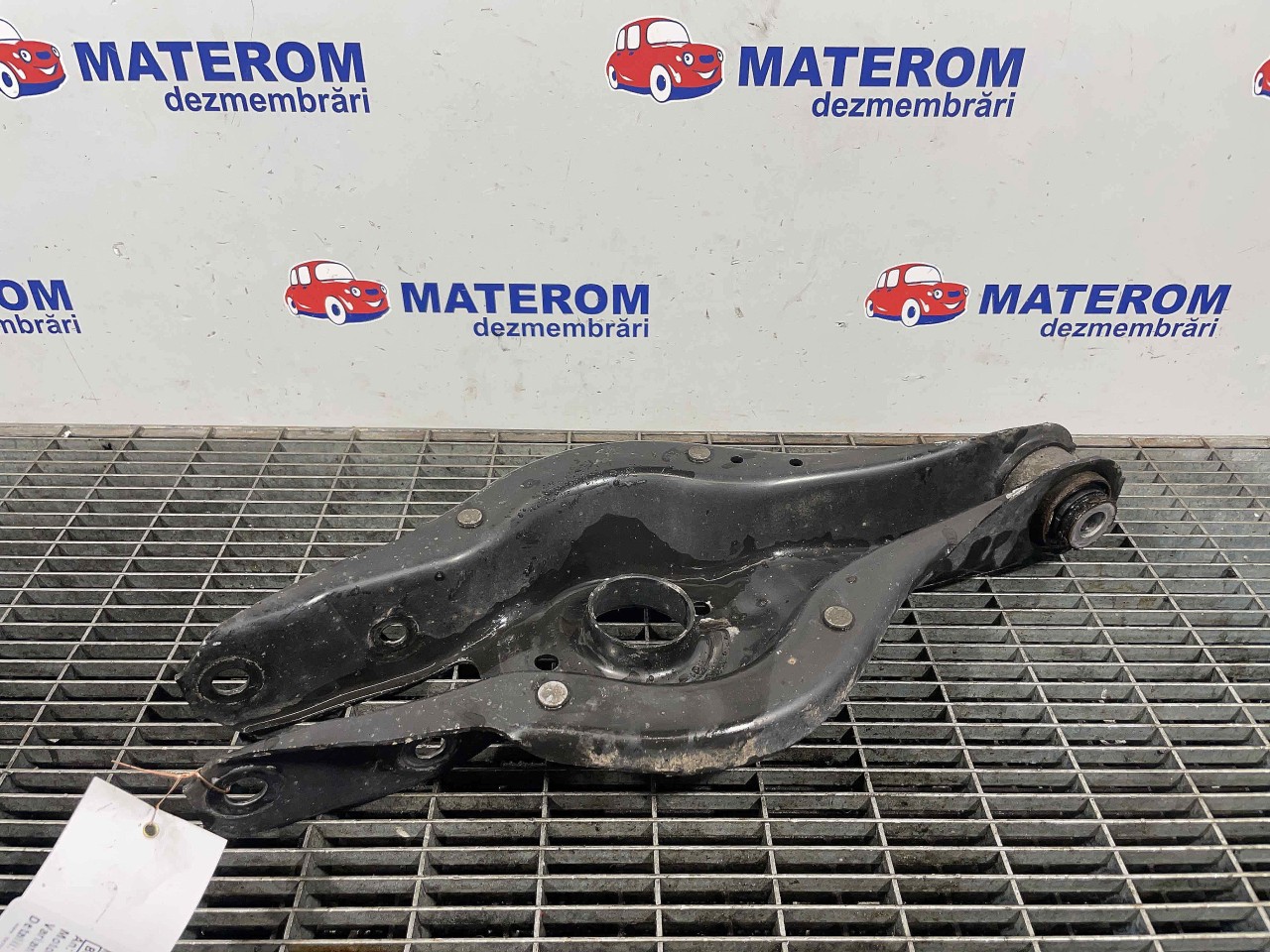 BRAT SPATE INFERIOR STANGA BMW SERIA 1 F20 - - (2015 2019)