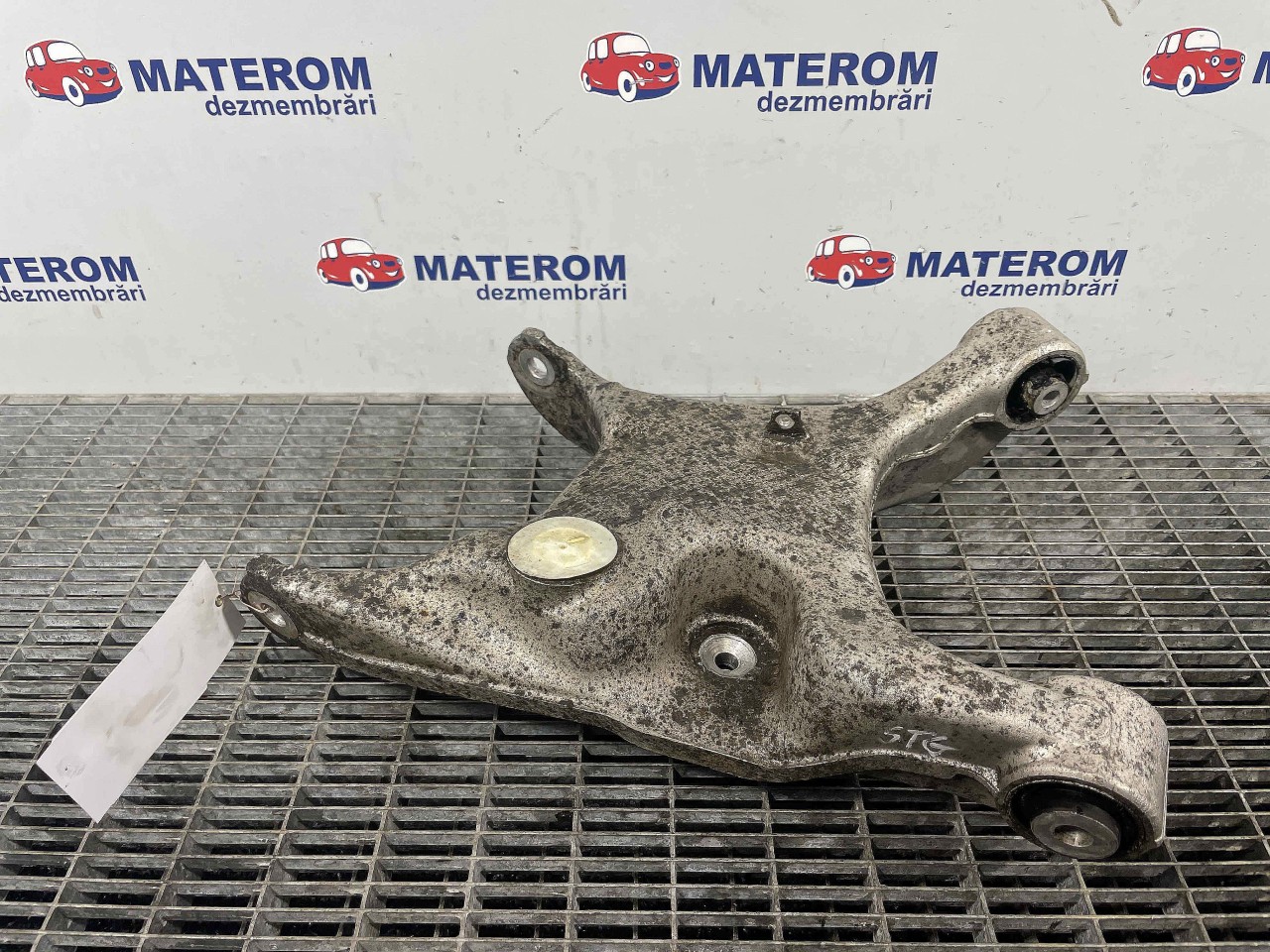 BRAT SPATE INFERIOR STANGA BMW SERIA 7 E 66 SERIA 7 E 66 - - (2005 2008)