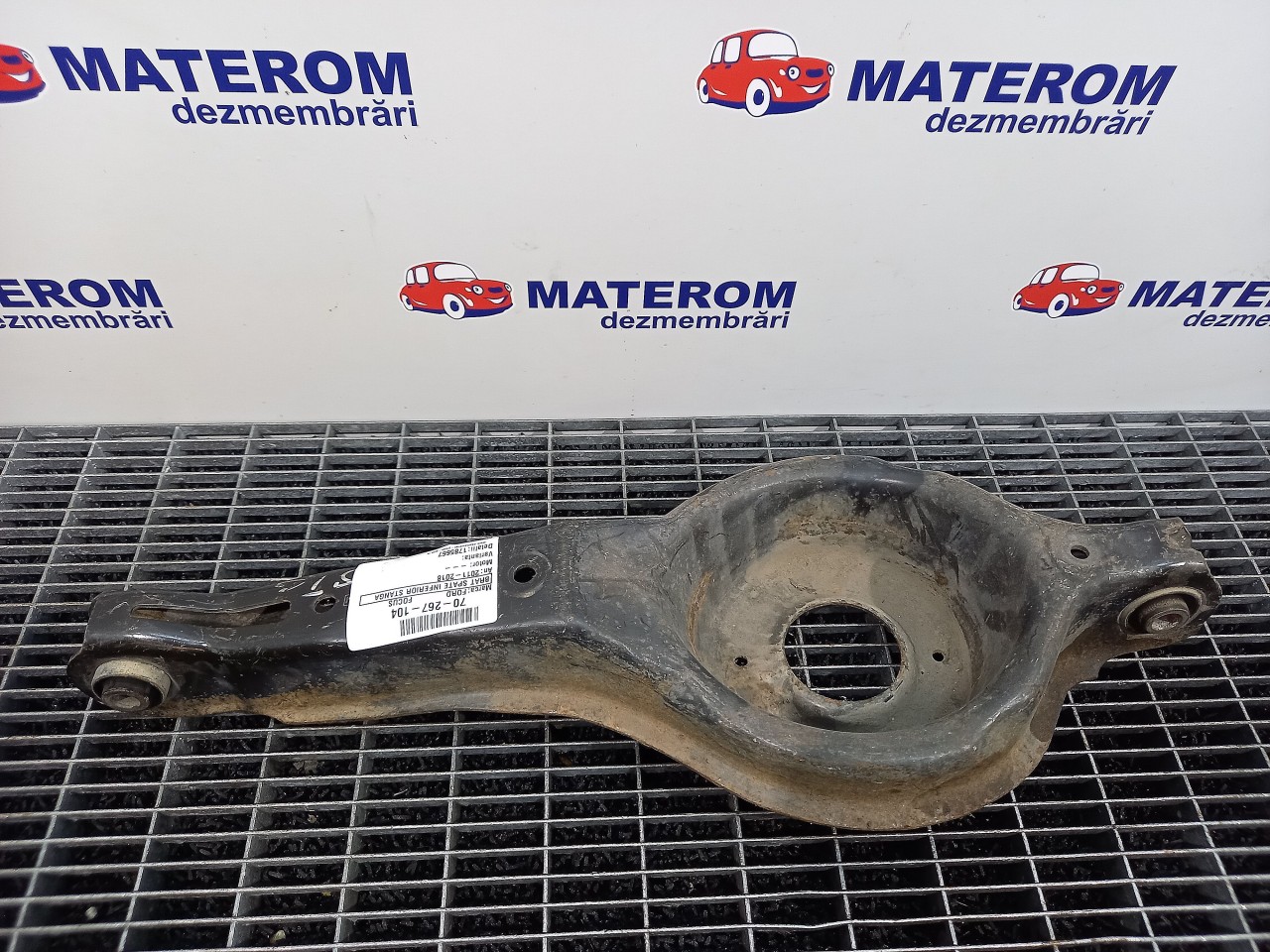 BRAT SPATE INFERIOR STANGA FORD FOCUS - - (2011 2014)