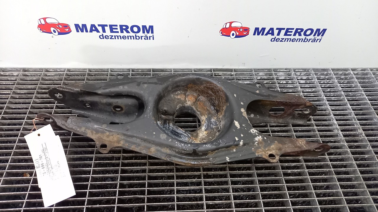 BRAT SPATE INFERIOR STANGA MERCEDES C-CLASS 2.2 CDI - (2007 2011)