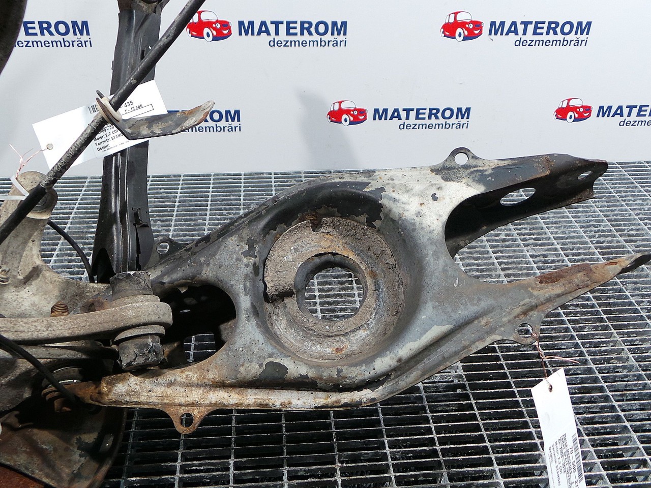 BRAT SPATE INFERIOR STANGA MERCEDES E-CLASS 2.2 CDI - (2009 2013)