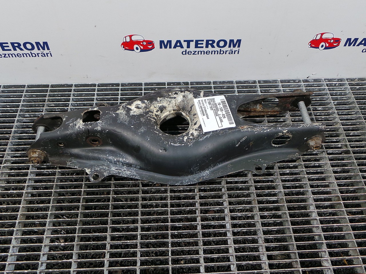 BRAT SPATE INFERIOR STANGA MERCEDES E-CLASS - - (2009 2013)