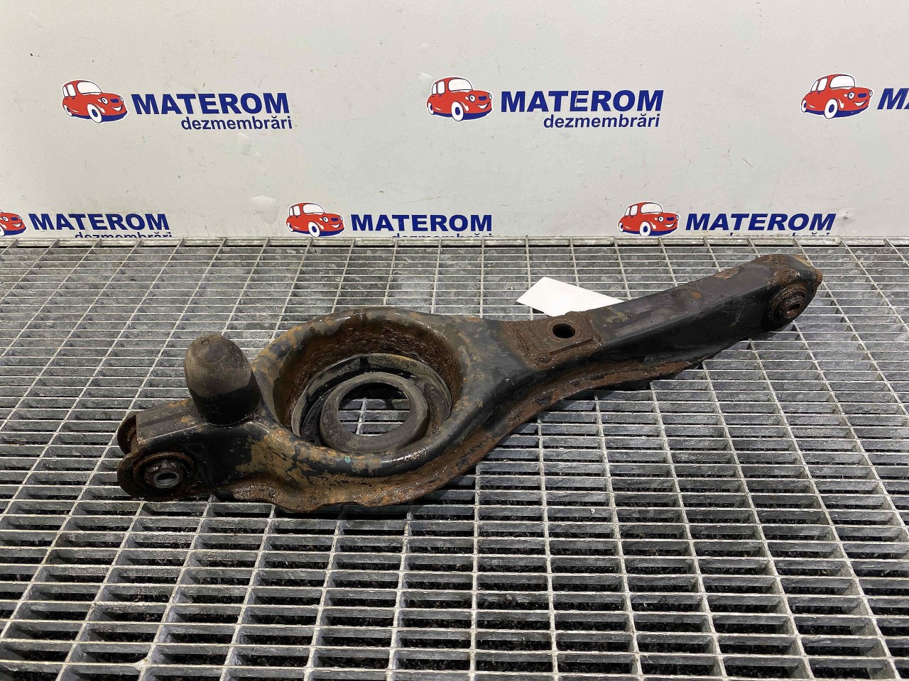 BRAT SPATE INFERIOR STANGA VOLVO C30 - - (2006 2013)