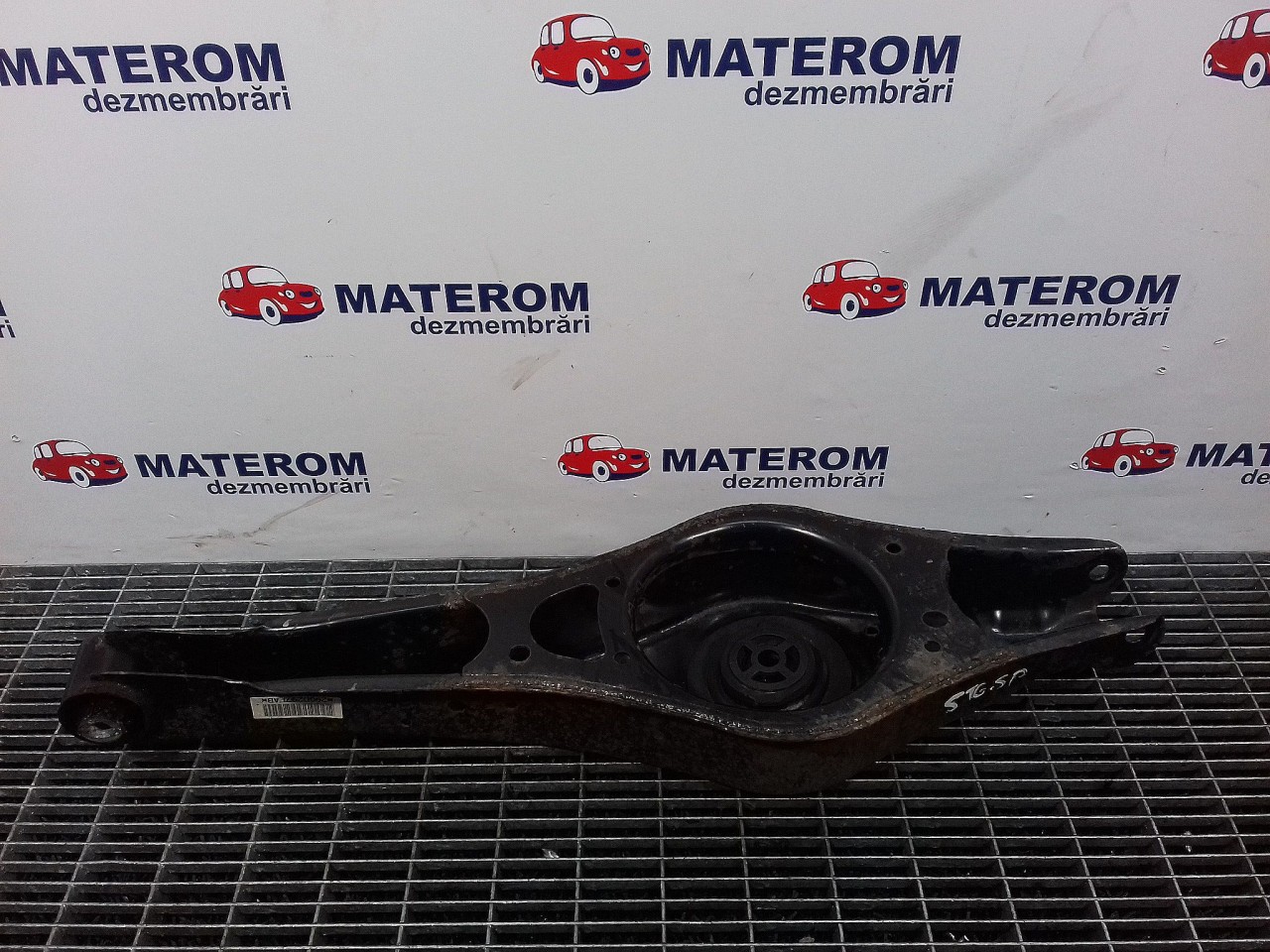 BRAT SPATE INFERIOR STANGA VW GOLF VI - - (2008 2012)