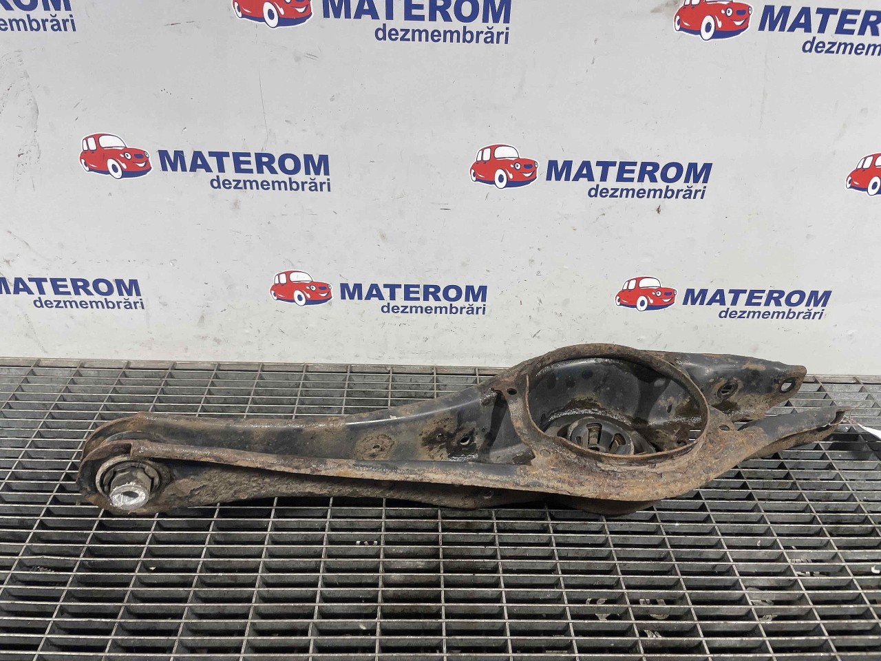 BRAT SPATE INFERIOR STANGA VW PASSAT - - (2014 2019)