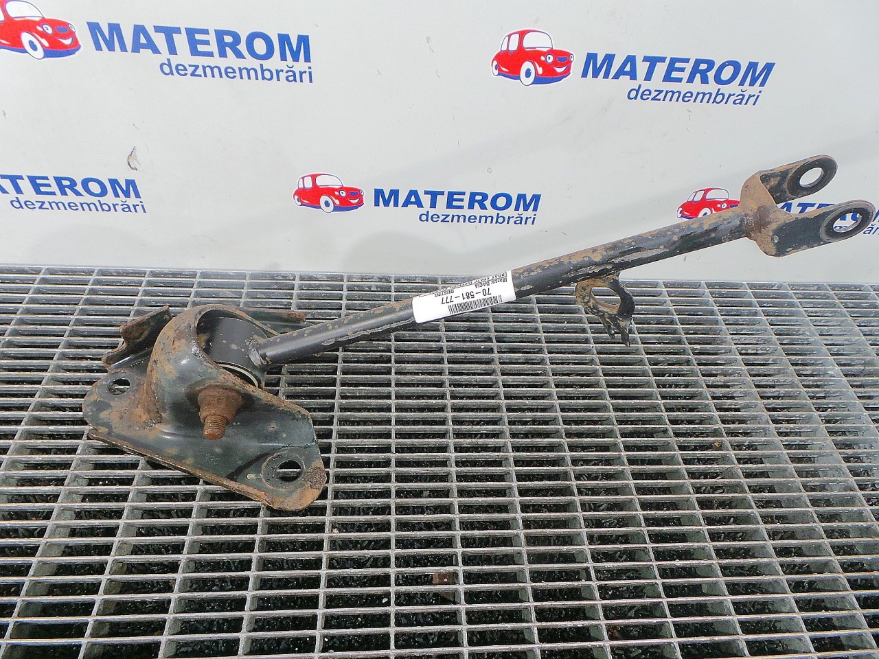 BRAT SPATE SUPERIOR STANGA DACIA DUSTER DUSTER - - (2010 2013)
