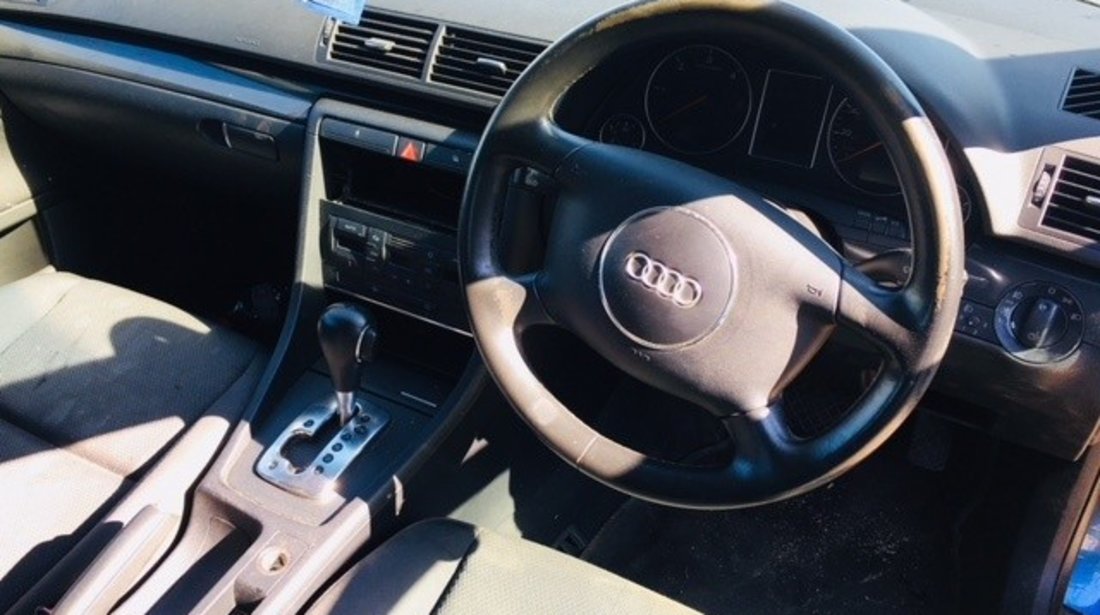 Brat stanga fata Audi A4 B6 2004 AVANT 1.9 TDI