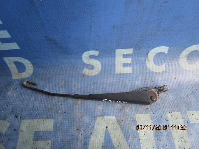 Brat stergator BMW E36 1997;  8360156 (hayon)