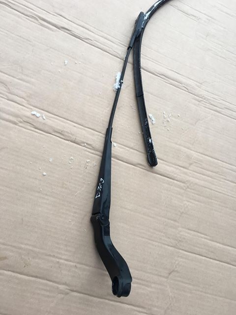 Brat stergator dreapta mercedes B class w245 2006