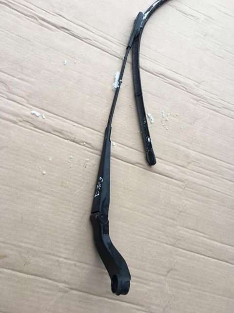 Brat stergator dreapta mercedes B class w245 2006