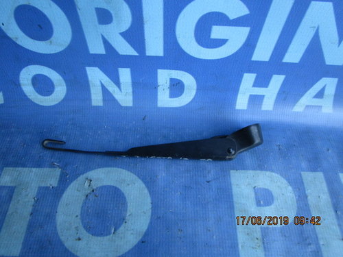 Brat stergator Ford Fiesta 2004; 2S6117406AB (hayon)