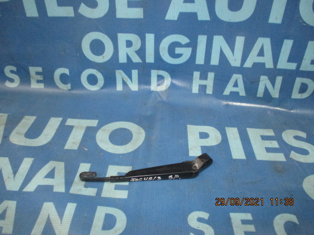 Brat stergator Ford Focus 2007 (hayon);  3M5117526AA