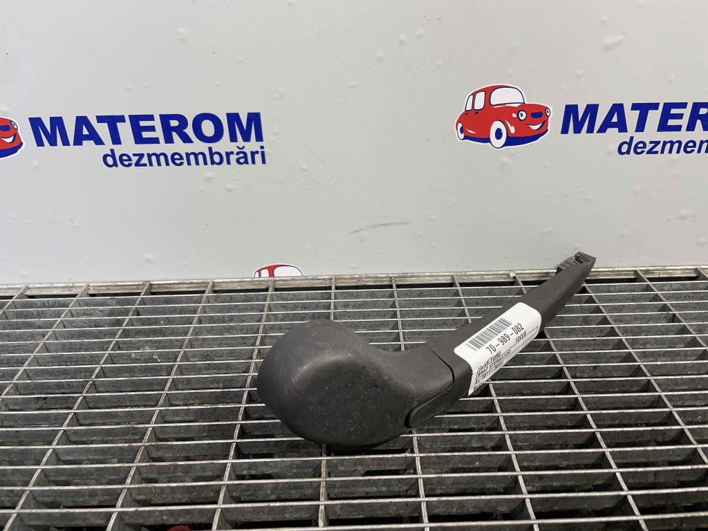 BRAT STERGATOR FORD FOCUS - - (2011 2014)