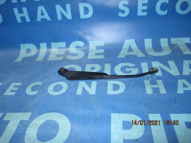 Brat stergator Ford Focus;  XS41A1706AA (hayon)