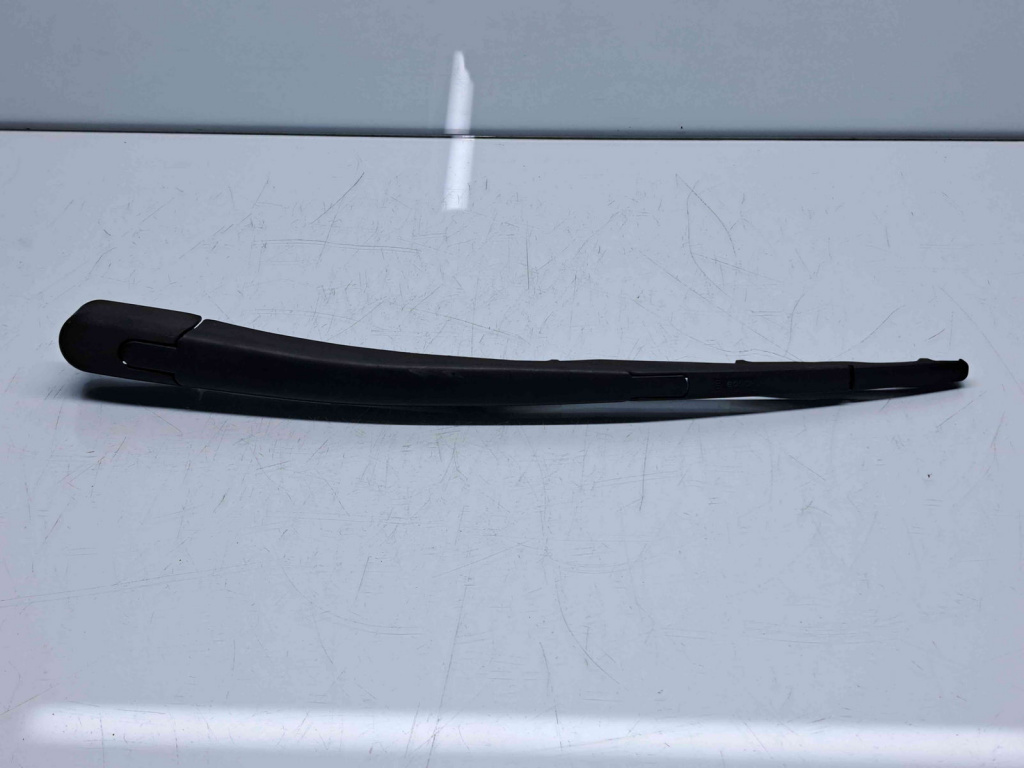 Brat stergator haion Hyundai i30 (FD) [Fabr 2007-2012] OEM