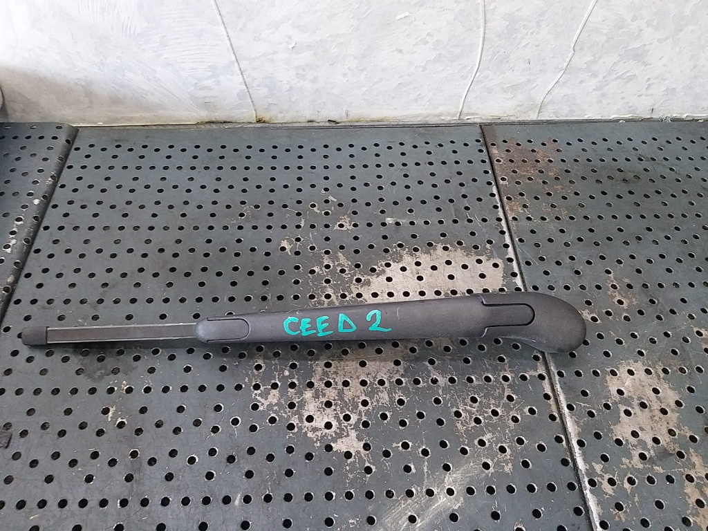 Brat stergator haion kia ceed 2