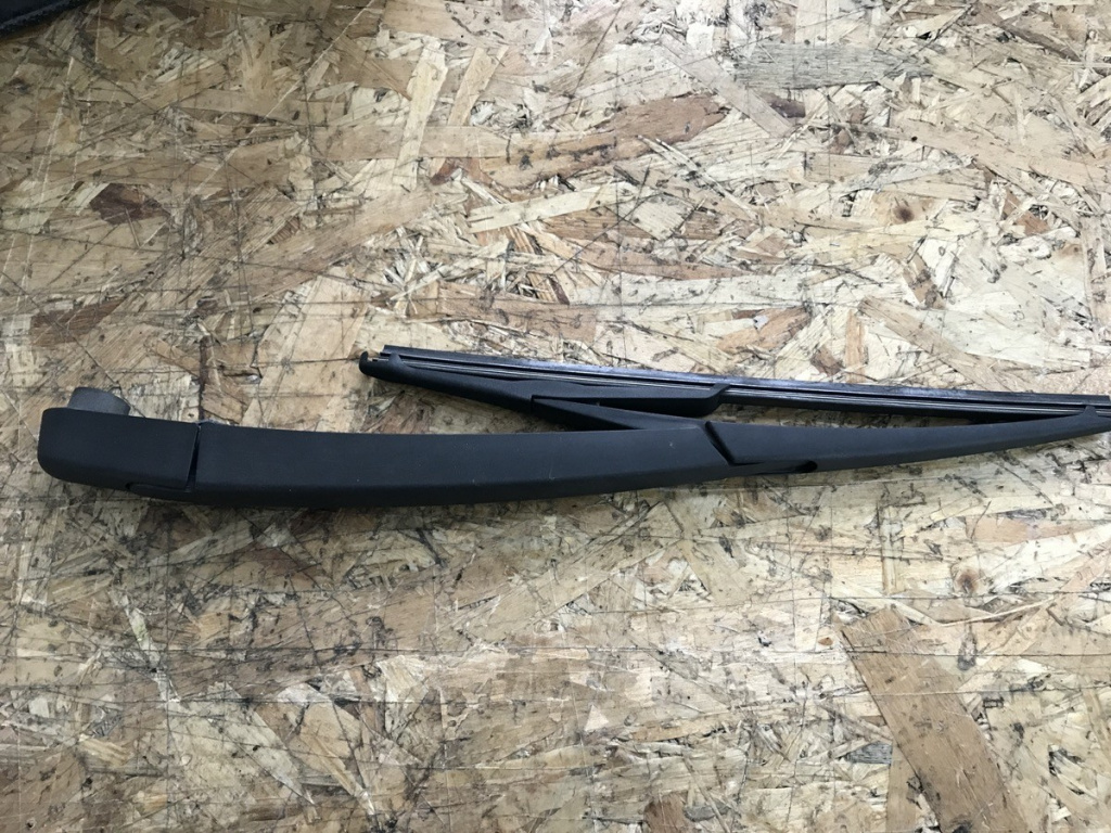 Brat stergator haion Peugeot 308 1.6 e~hdi 2012 sedan 2012 (9680481080)