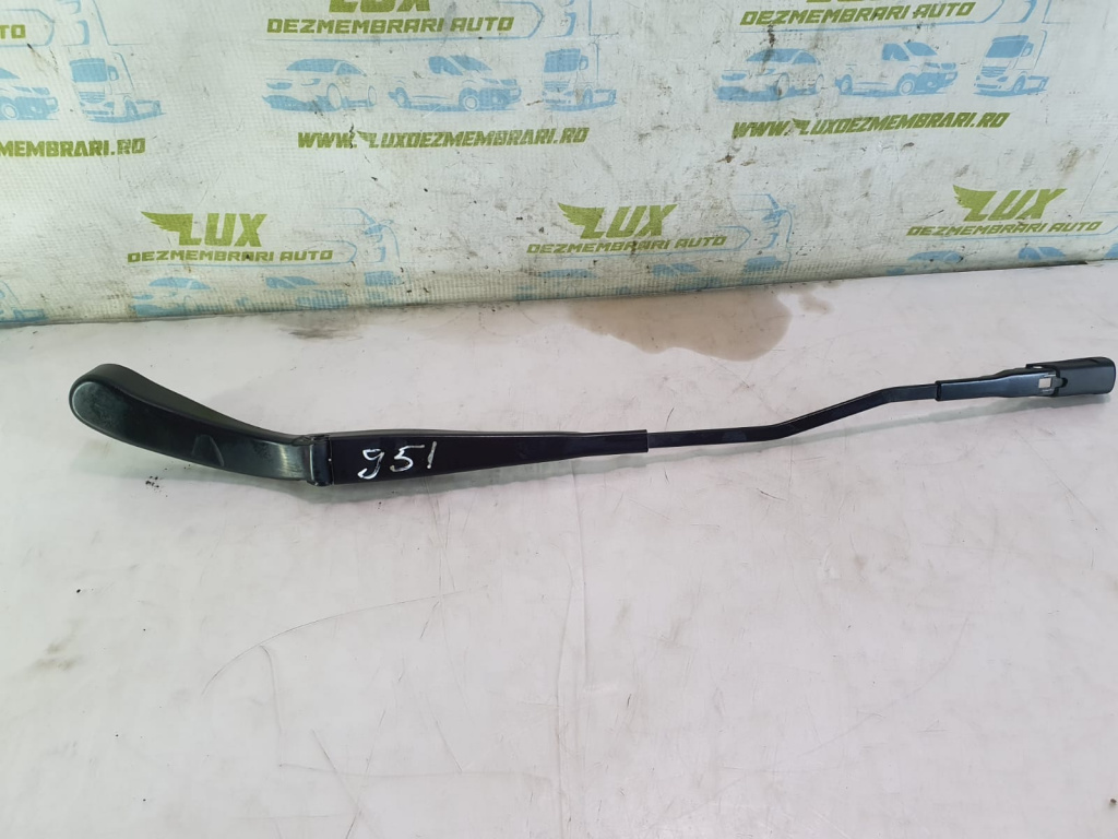 Brat stergator parbriz stanga a2058208301 Mercedes-Benz C-Class W205/S205/C205 [2014 - 2018] 2.2 cdi om651921