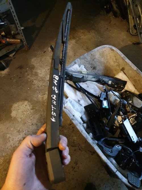 Brat Stergator Portbagaj Opel Astra J Hatchback 2012
