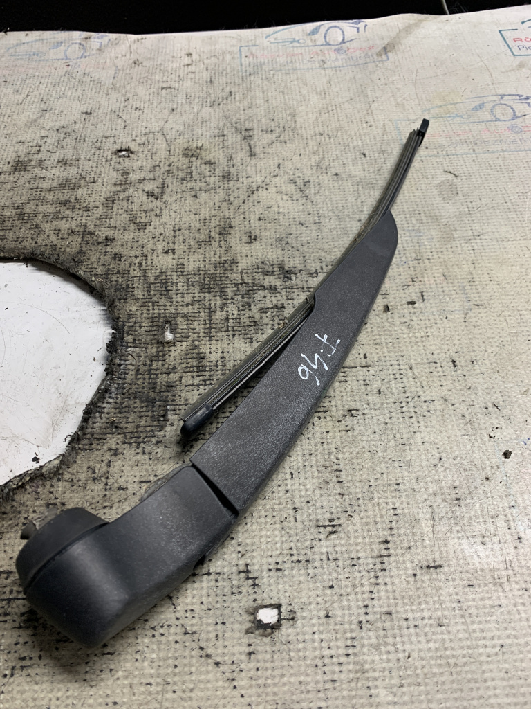 Brat stergator spate BMW Seria 2 F46 - Motorina 2016, -