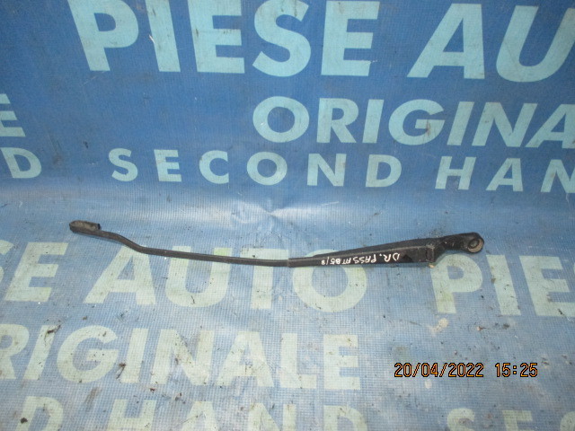 Brat stergator VW Passat 2001; 3B1955409 // 3B1955410