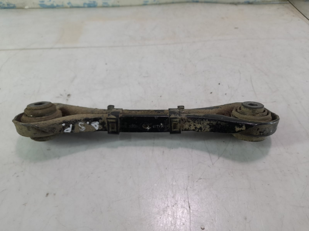 Brat suspensie 677798008 BMW Seria 3 E90 [facelift] [2008 - 2013] 2.0 d N47D20C xDrive