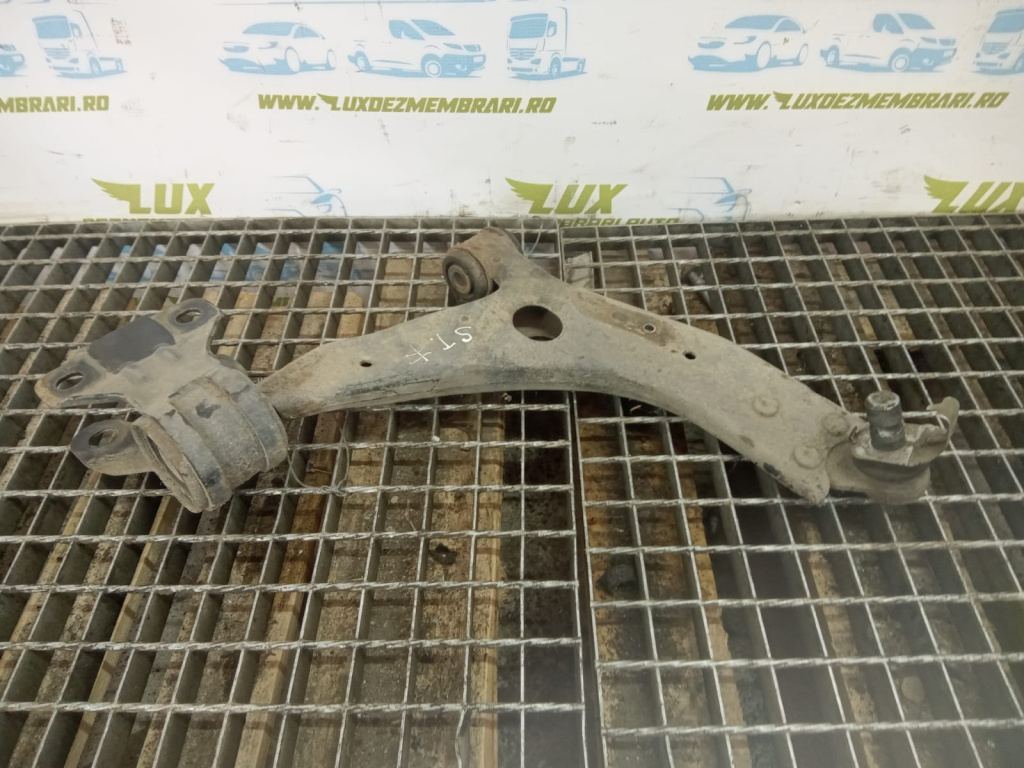 Brat suspensie stanga fata Volvo V40 2 [facelift] [2016 - 2020] 2.0 d2 D4204T8