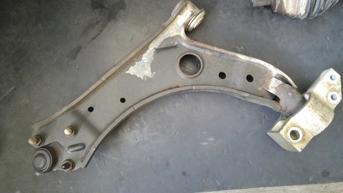 Brat trapez dreapta fata skoda octavia 2 1.9 tdi bxe 1k0407190e