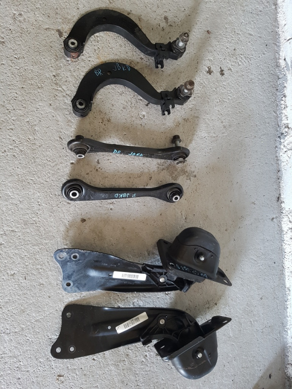 Brate punte spate OEM 1K0505325