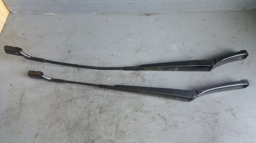 Brate stergatoare vw passat b8 3g1955410 3g1955409