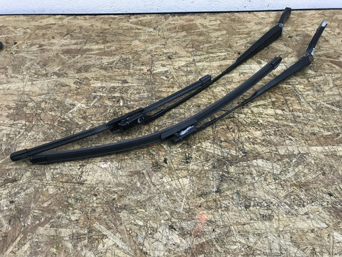 Brate stergator fata VW Passat B7 2.0TDI ,4x4, 170cp, Automat DSG, Highline combi 2012 (3AB955409)