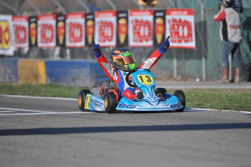 Bravo! Romanii ocupa podiumuri in campionate internationale de karting!