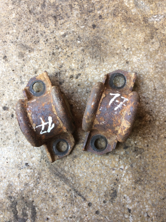Brida bara stabilizatoare spate Jeep Grand Cherokee ZJ [1991 - 1999] SUV 4.0 AT (184 hp)