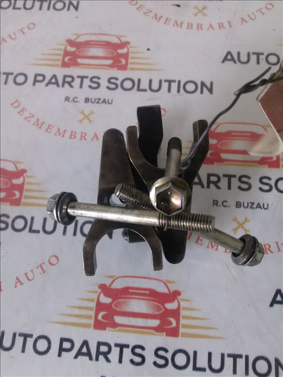 Bride injectoare (3 buc) TOYOTA RAV 4 2.2 D an fabr. 2008