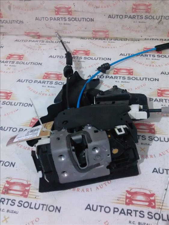 Broasaca usa stanga spate MERCEDES-BENZ C CLASS an fabr. 2010