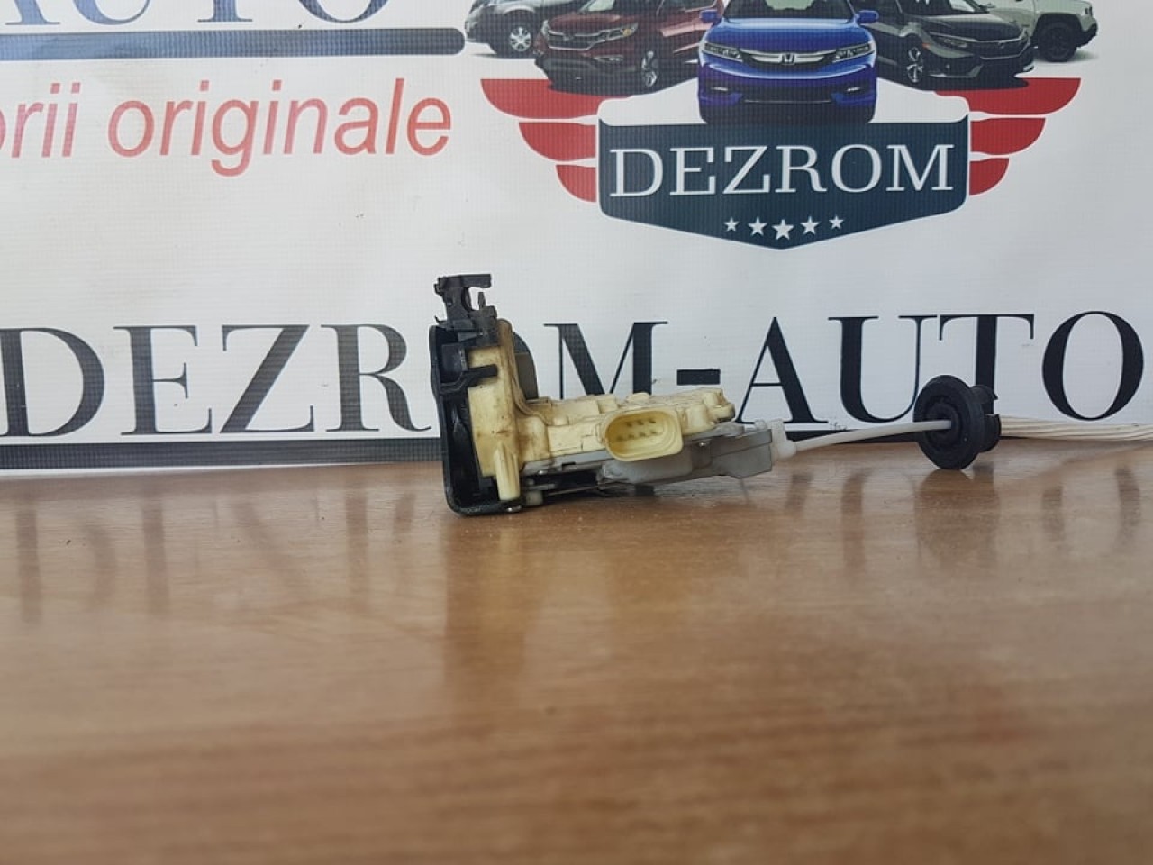 Broasca 3C1837015A usa stanga fata vw passat b6