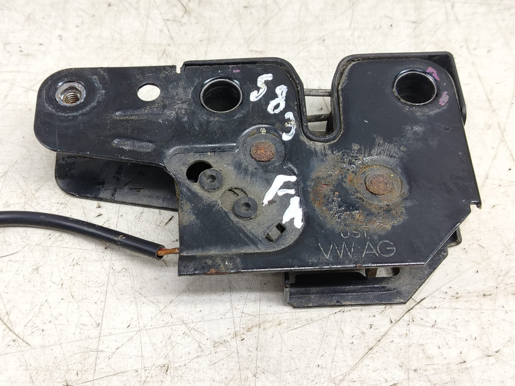 Broasca capota 6q0823509d Volkswagen VW Polo 4 9N [2001 - 2005] 1.2 benzina AZQ