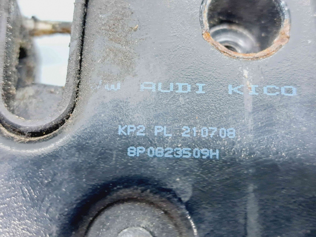 Broasca capota Audi A3 (8P1) [Fabr 2003-2012] 8P0823509H