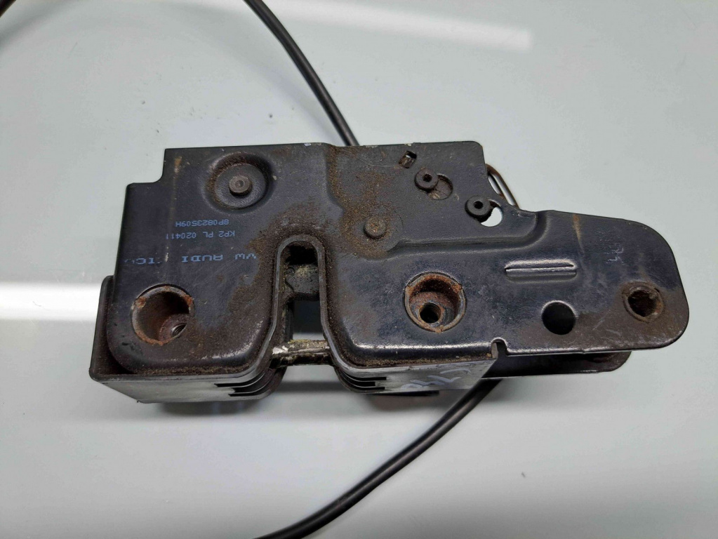 Broasca capota Audi A3 Sportback (8PA) [Fabr 2004-2013] 8P0823509H