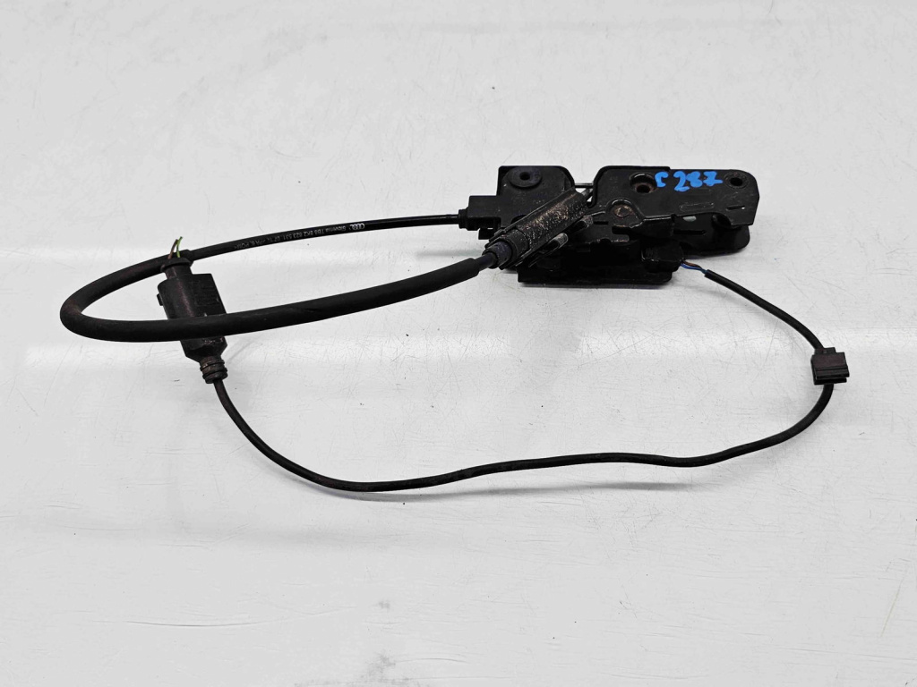 Broasca capota Audi A4 (8K2, B8.5) Facelift [Fabr 2008-2015] 8K0823509D