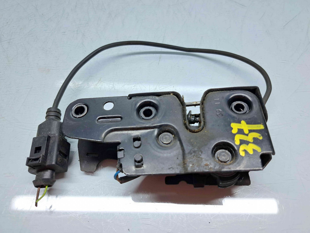 Broasca capota Audi A4 (8K2, B8) [Fabr 2008-2015] 8K0823509D