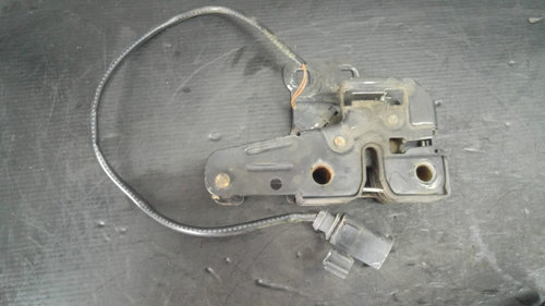 Broasca capota audi a6 c6 4f 4f0823509b