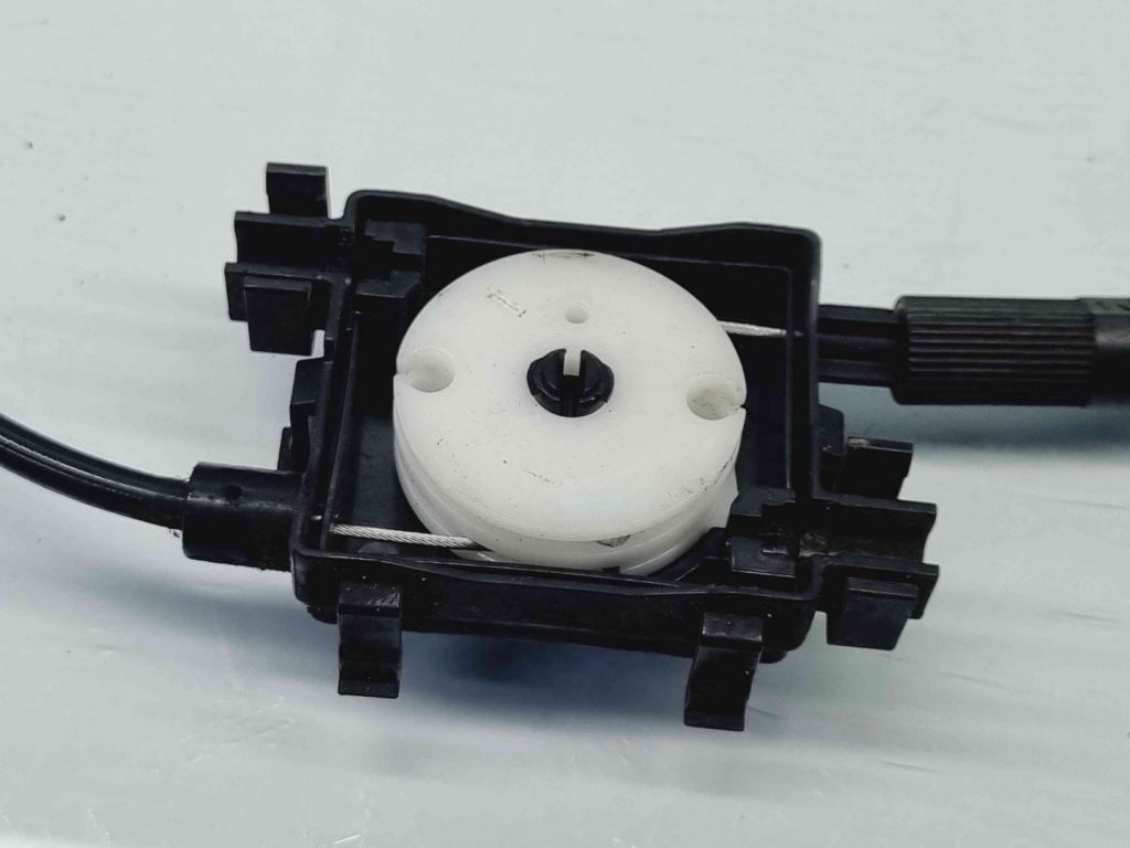 Broasca capota Audi A8 D4 (4H2, 4H8, 4HC, 4HL) [Fabr 2009-2018] 4H0823509C