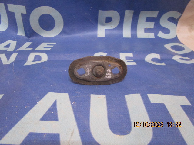 Broasca capota BMW E39 2000; 5138176534 (siguranta)