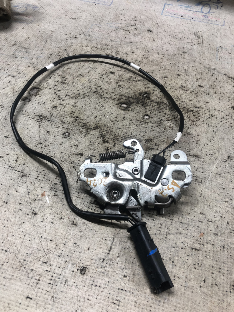 Broasca capota Citroen DS7 - Motorina 2024, -