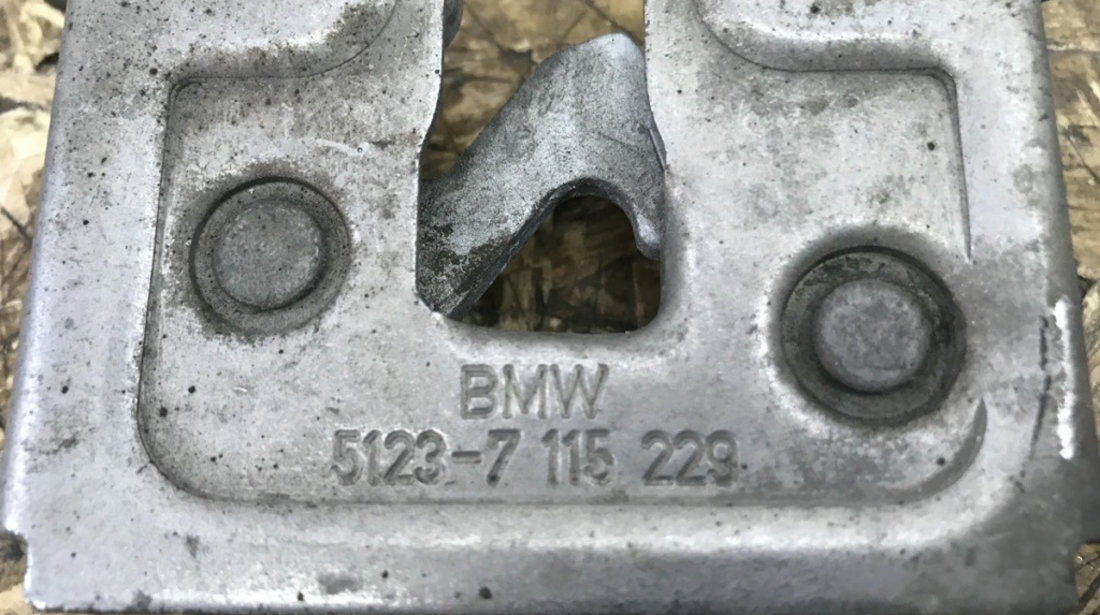 Broasca capota fata BMW E60 sedan 2009 (51237115229)