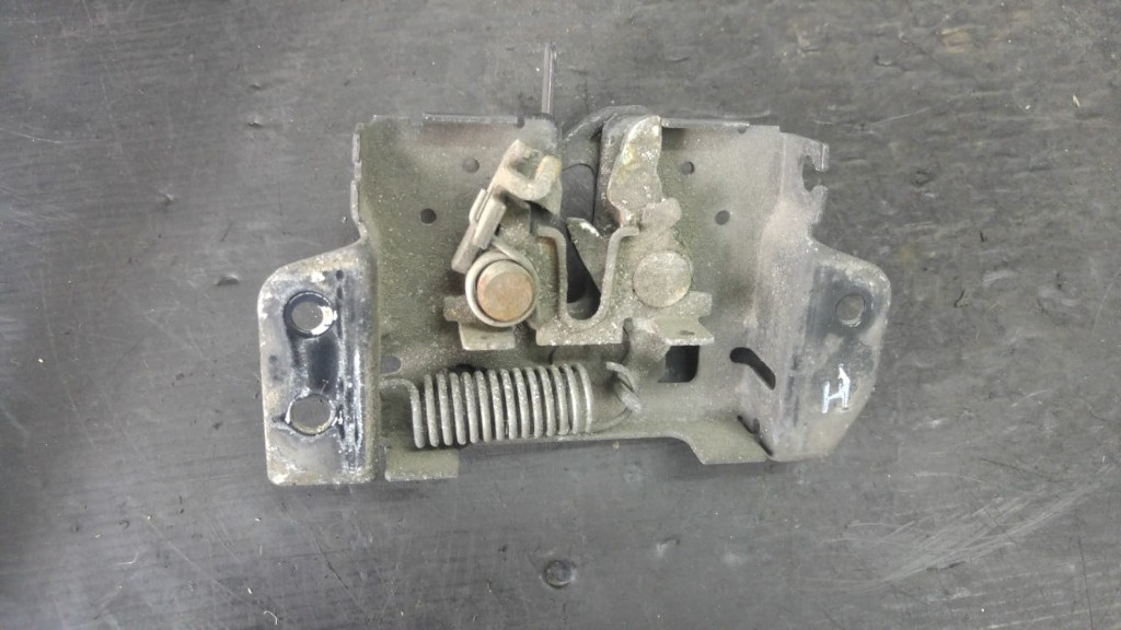Broasca capota fata mitsubishi outlander 2 2006-2012