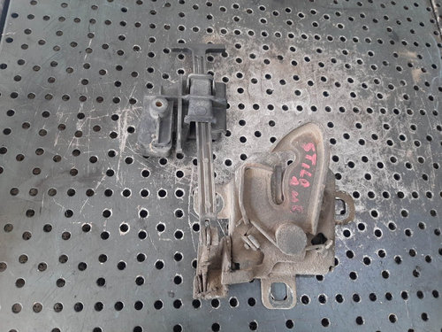 Broasca capota fiat stilo 2002