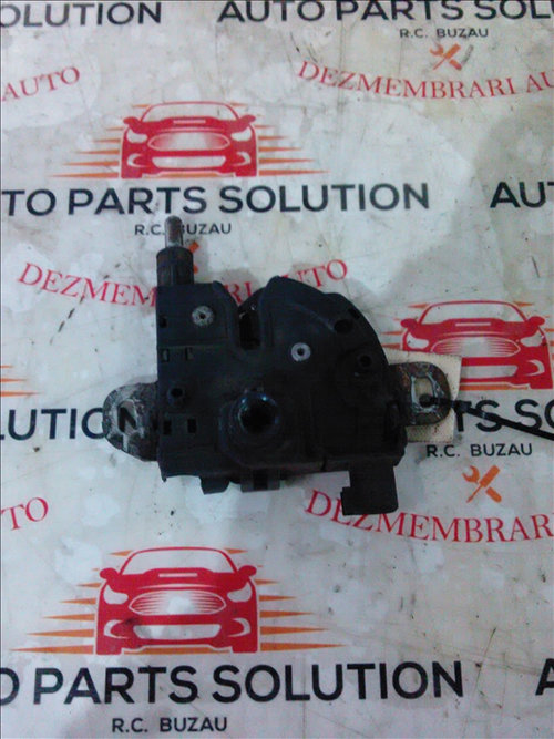 Broasca capota FORD FOCUS 2 2.0 d an fabr. 2006