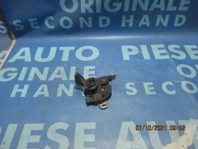 Broasca capota Ford Focus